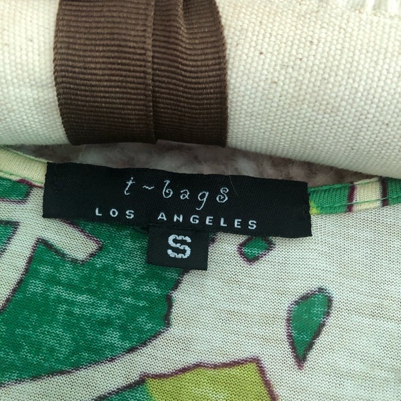 Abstract Printed Top - Picture 2 of 5